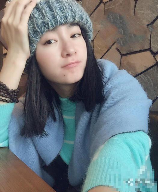 明星的情人节：大S舔老公耳朵 龚琳娜晒床照