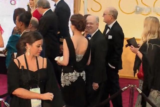 董卿出席奥斯卡观礼优雅大方 “槿汐姑姑”孙茜笑容温婉