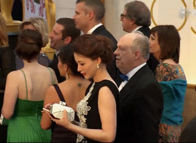 董卿出席奥斯卡观礼优雅大方 “槿汐姑姑”孙茜笑容温婉