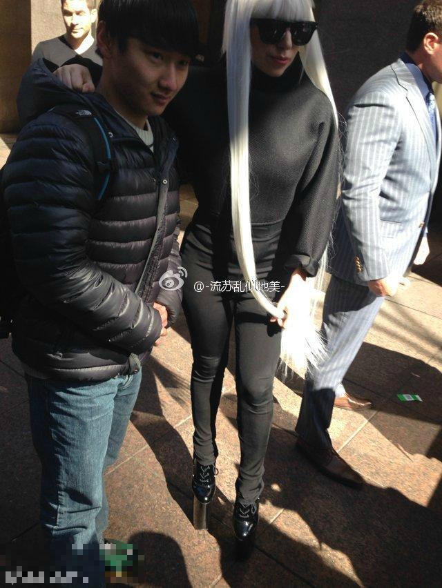和LADY GAGA再合影