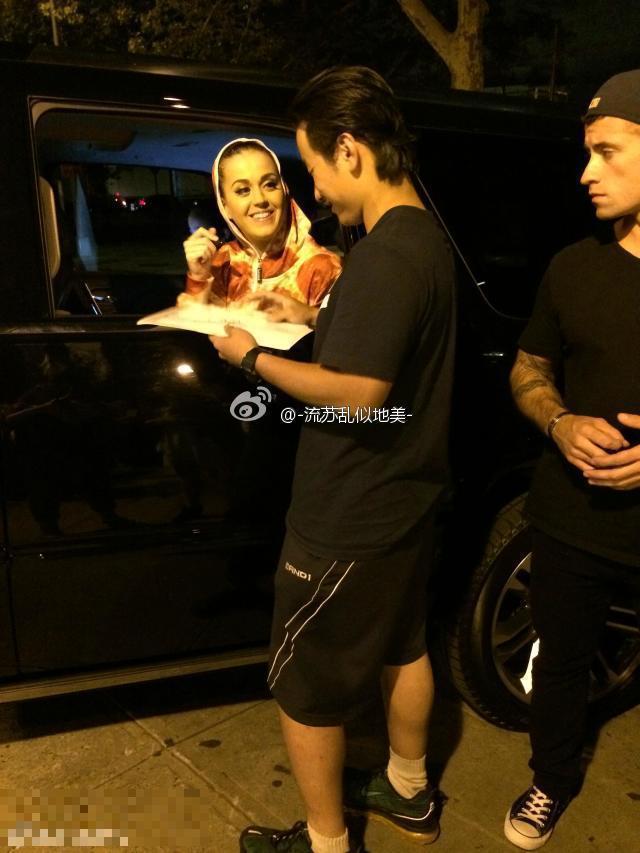 和水果姐凯蒂佩里