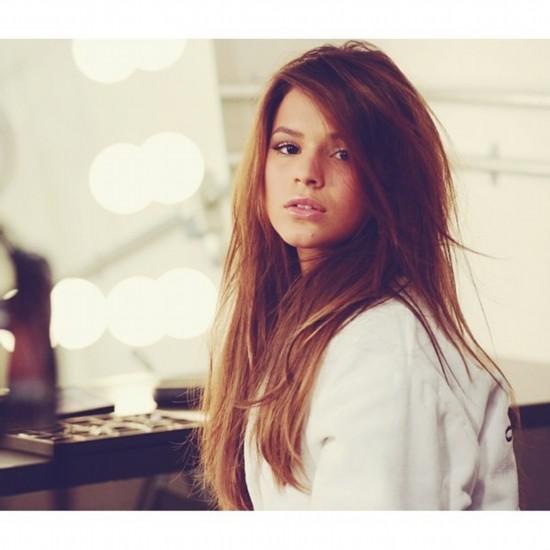 内马尔旧爱电视剧演员Bruna Marquezine