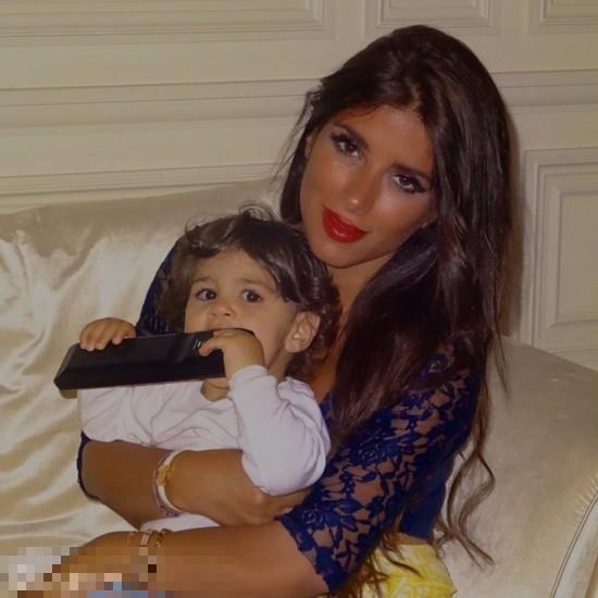 小法的黎巴嫩籍女友Daniella Semaan