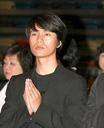 男星素颜高清照：陈伟霆最赞张翰逆袭 李健霍建华卸妆死