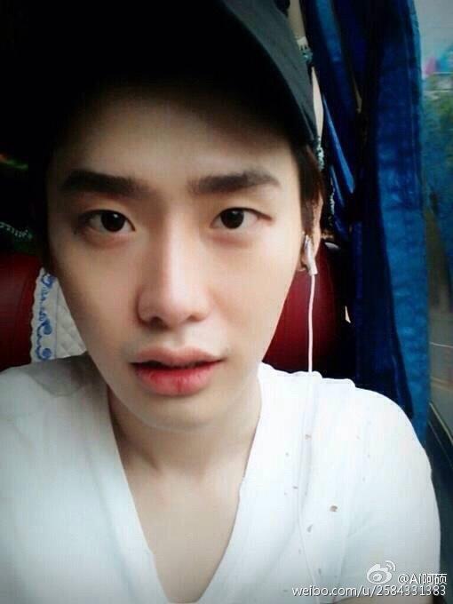 男星素颜高清照:陈伟霆最赞张翰逆袭 李健霍建华卸妆死