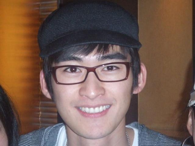 男星素颜高清照：陈伟霆最赞张翰逆袭 李健霍建华卸妆死