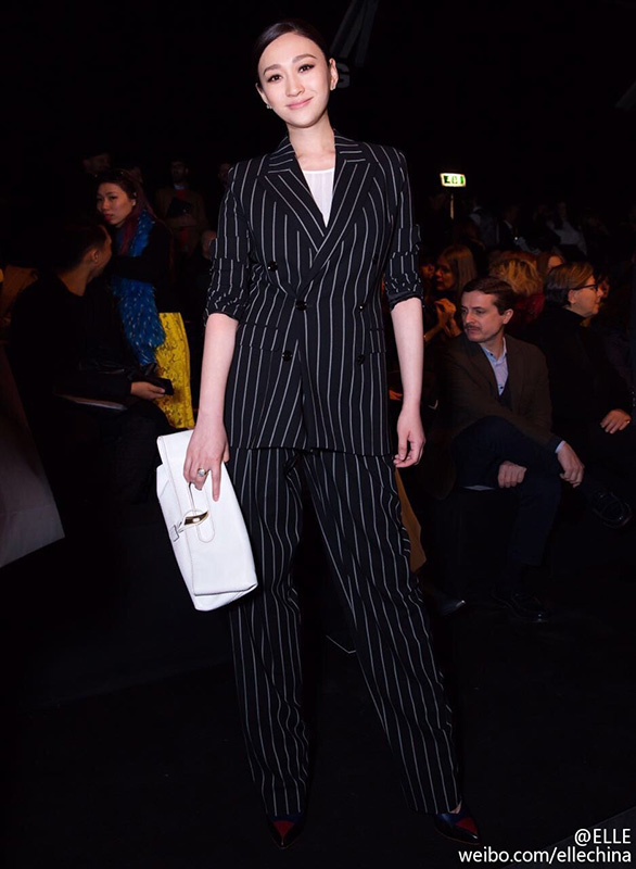 2015时装周华人女星造型盘点 昆凌“拖鞋”造型遭吐槽