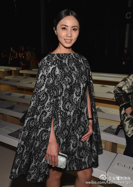 2015时装周华人女星造型盘点 昆凌“拖鞋”造型遭吐槽