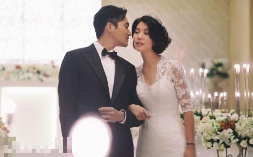 张智霖袁咏仪重拍婚纱照