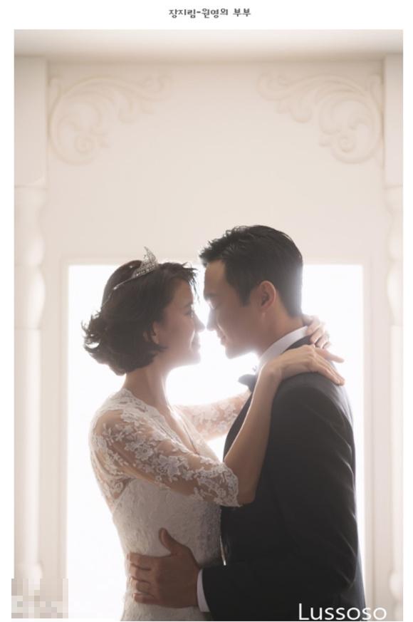 张智霖袁咏仪重拍婚纱照