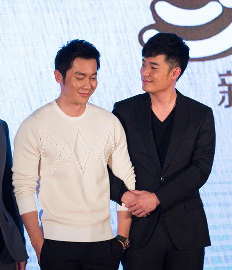 陈赫婚变后首亮相圆润发胖 搂李晨挤眉弄眼撒娇表兄弟情