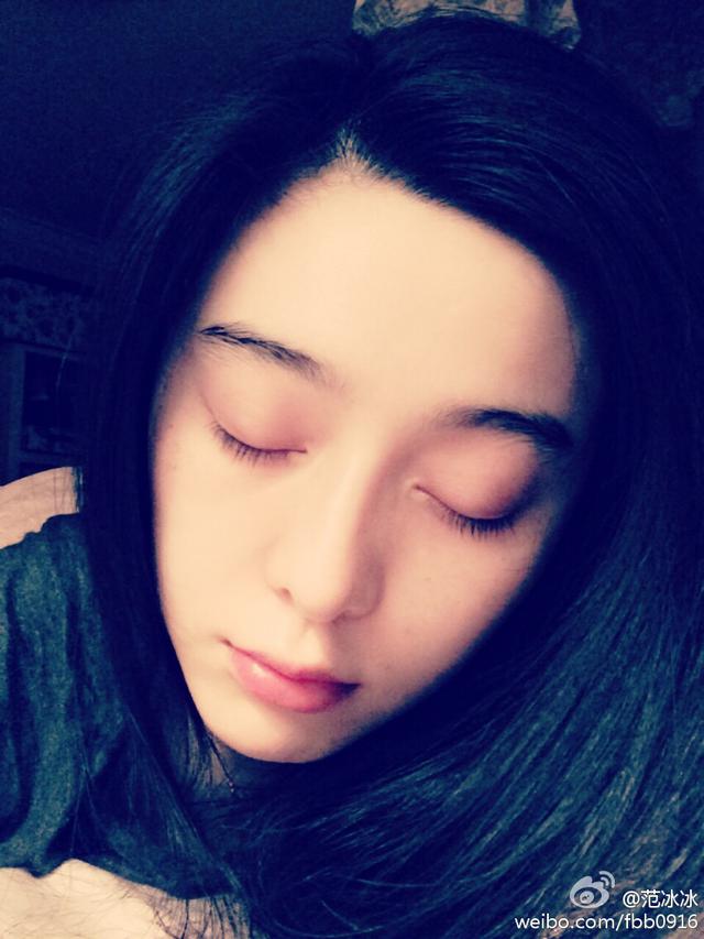 范冰冰素颜美翻