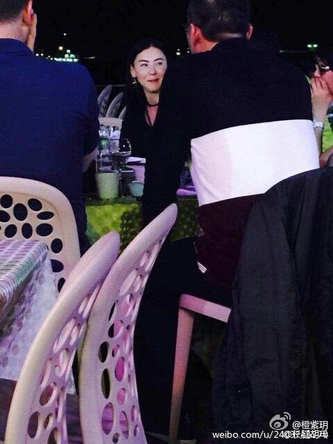 网曝张柏芝疑携新男友 出席新加坡某晚宴