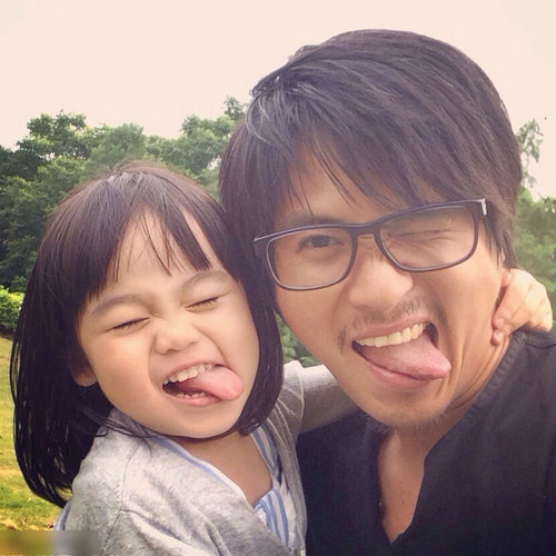 韩寒和女儿小野