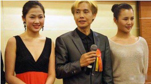 旧爱新欢尴尬同台 霍启刚郭晶晶田亮合照