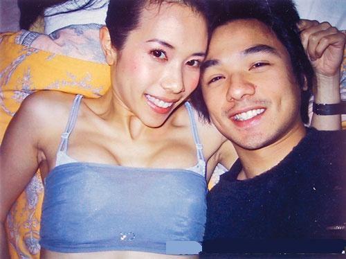 旧爱新欢尴尬同台 霍启刚郭晶晶田亮合照