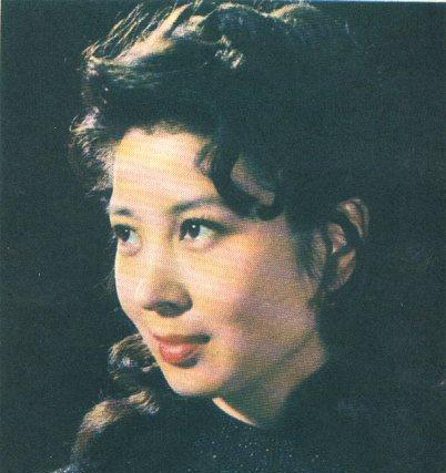 80年代绝色女星：李小璐妈妈清纯 潘虹撞脸王菲