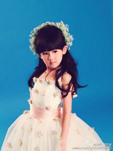 贝儿变身清纯小公主