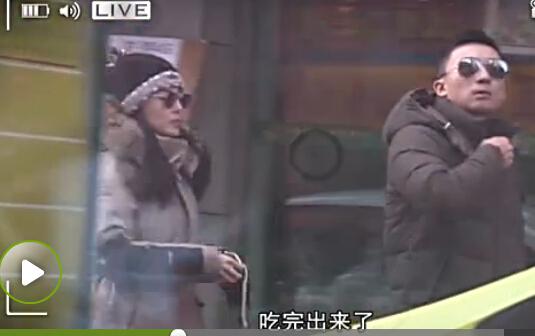 张雨绮搂神秘男甜蜜逛街