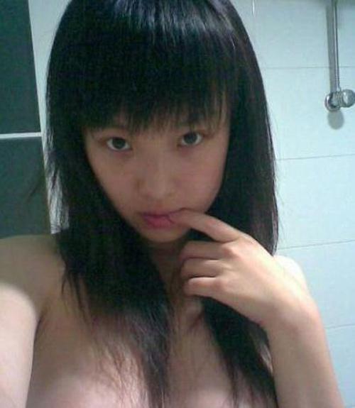 樊少皇发布不雅视频秒删 艳照事件盘点