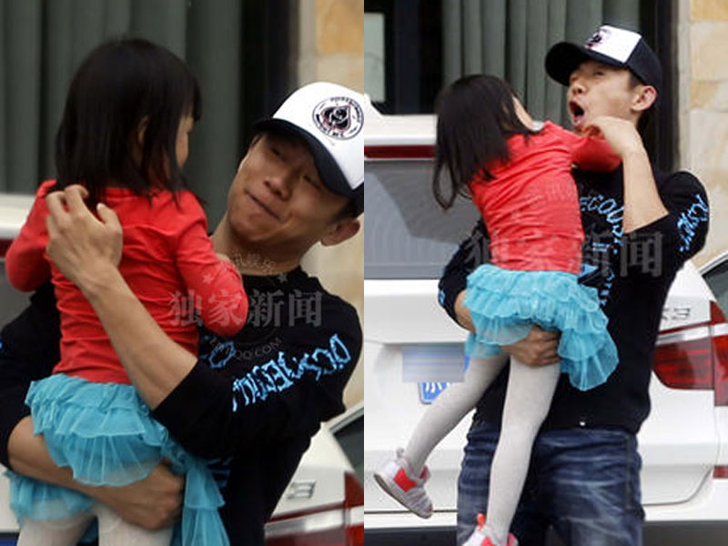 《爸爸3》新宠萌娃提前看：夏雨女儿缠爸爸求抱 画作曝光