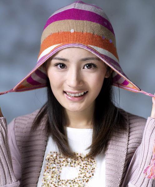 细数因牙齿变丑明星 女星几乎都整过牙