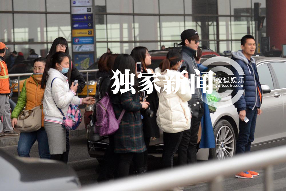 张翰获粉丝簇拥