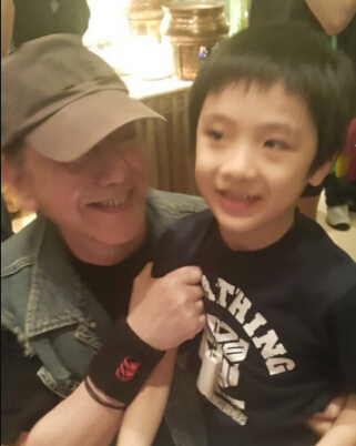 费曼现场传授黄秋生空手道