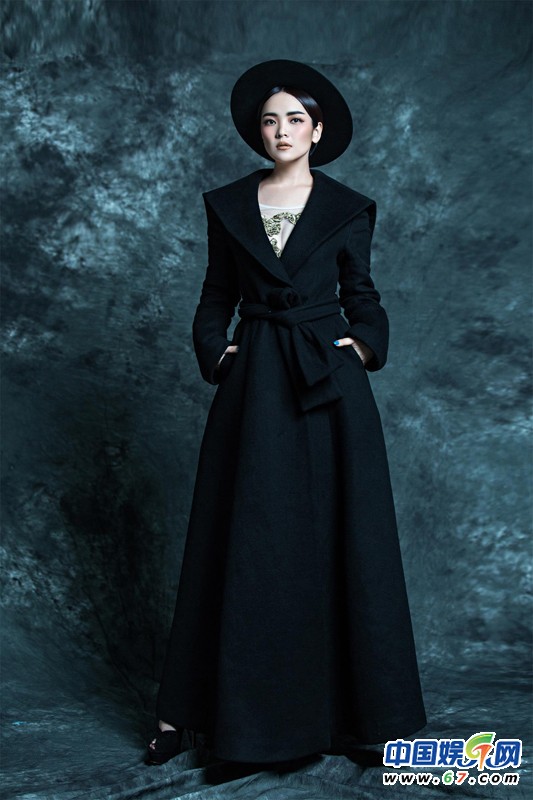 斯琴高丽：从新开始 短发造型惊艳