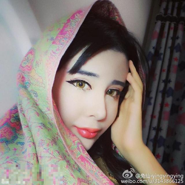 15岁萌少女整容变蛇精 高调炫富遭抨击