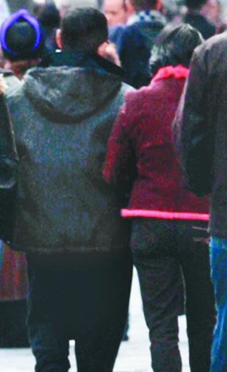 富二代豪放性取向 窦靖童女友多疑出柜