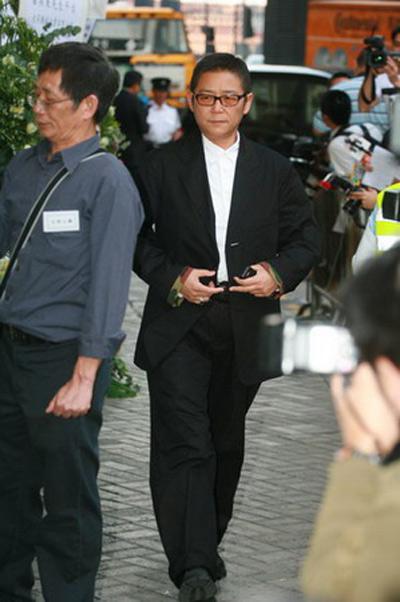 富二代豪放性取向 窦靖童女友多疑出柜