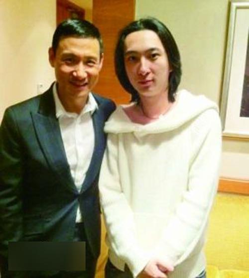 富二代豪放性取向 窦靖童女友多疑出柜