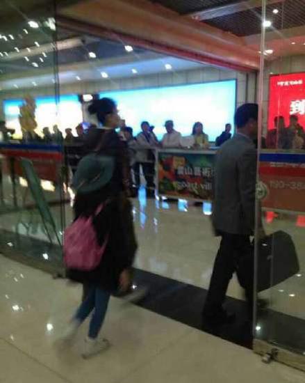 王菲身材纤瘦疑未怀孕 被曝将复出开唱