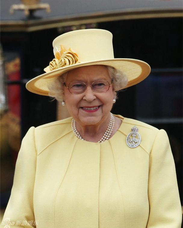 4月21日,优雅的伊丽莎白女王迎来了自己的89岁生日,女王年近90活力