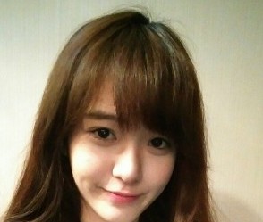 台湾艺大校花王绪绪走红