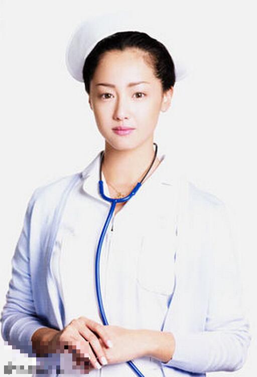 泽尻英龙华护士装