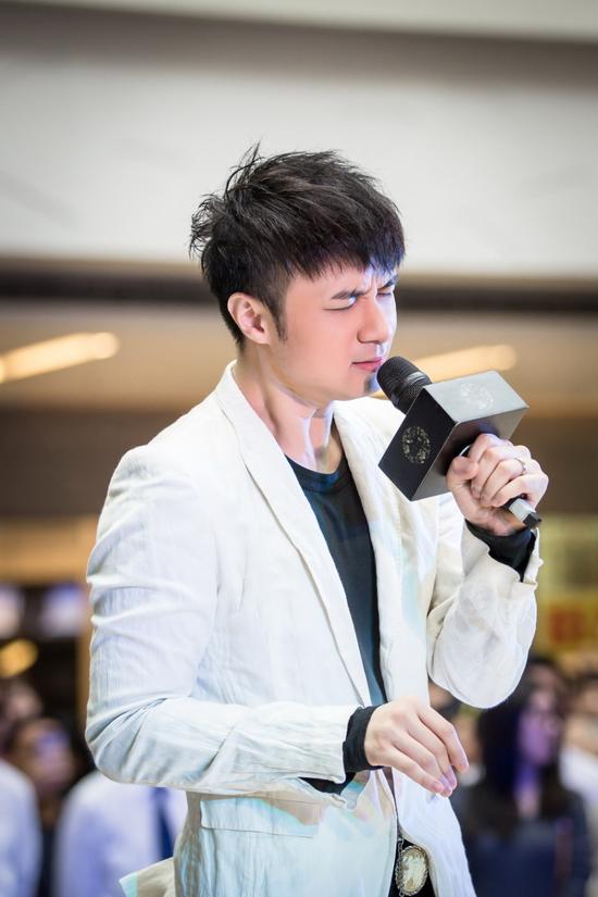 盘点娱乐圈劳模:范爷封最拼命女神 盘点娱乐圈劳模:范爷封最拼命女神