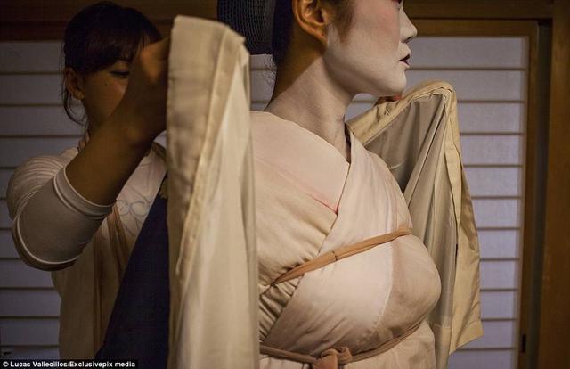 揭秘日本艺妓的神秘生活 揭秘日本艺妓的神秘生活