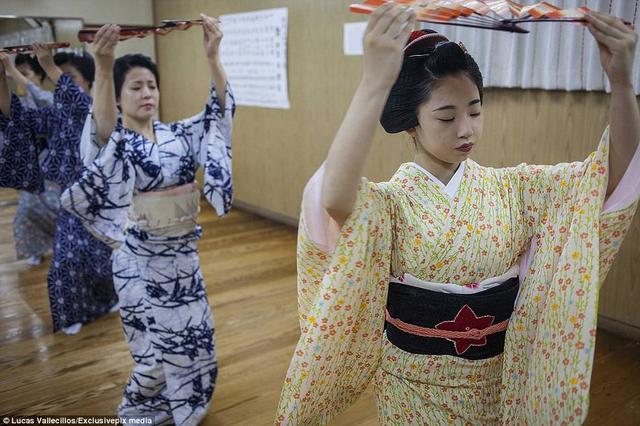 揭秘日本艺妓的神秘生活 揭秘日本艺妓的神秘生活