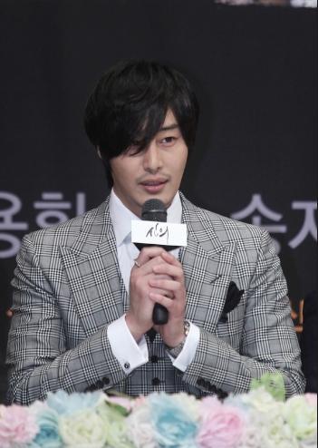 韩星富二代:人鱼小姐男主角是LG太子 韩星富二代:人鱼小姐男主角是LG太子