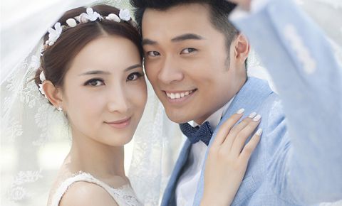 图揭分手仍是朋友的明星