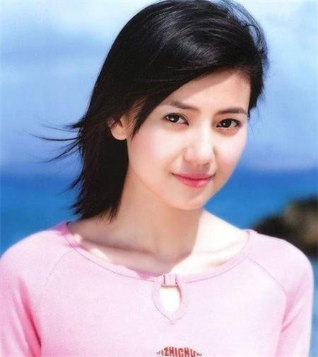 女星17岁出道旧照 女星17岁出道旧照