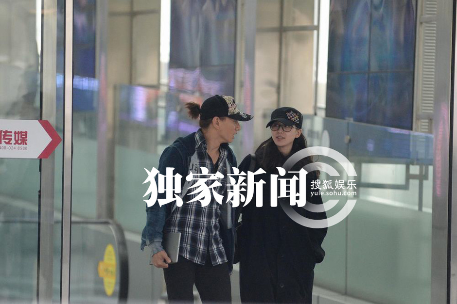 吴奇隆刘诗诗恩爱返京 忙工作分别离开