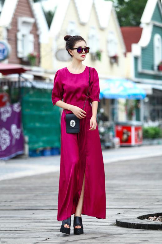 美不美看大腿 baby李冰冰开衩裙秀美腿性感逼人