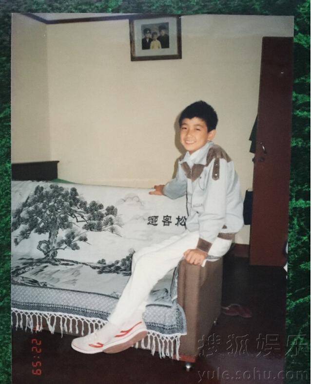 你能认出谁?明星扎堆晒童年照欢庆六一 你能认出谁?明星扎堆晒童年照欢庆六一