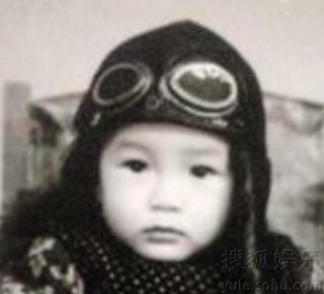 你能认出谁?明星扎堆晒童年照欢庆六一 你能认出谁?明星扎堆晒童年照欢庆六一