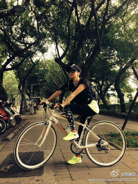 素颜未PS+好身材=真女神