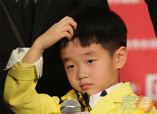 甜馨奥莉 盘点最具人气的明星宝宝