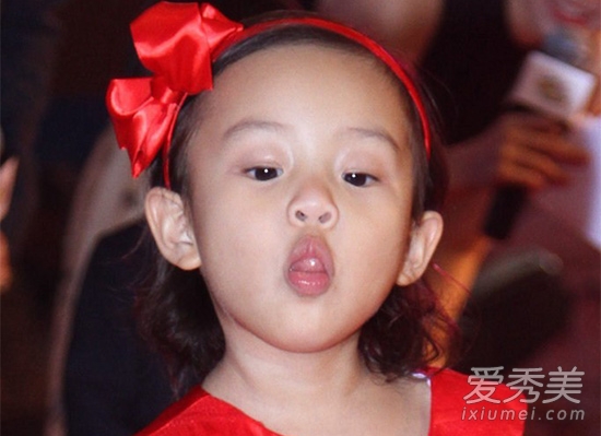 甜馨奥莉 盘点最具人气的明星宝宝